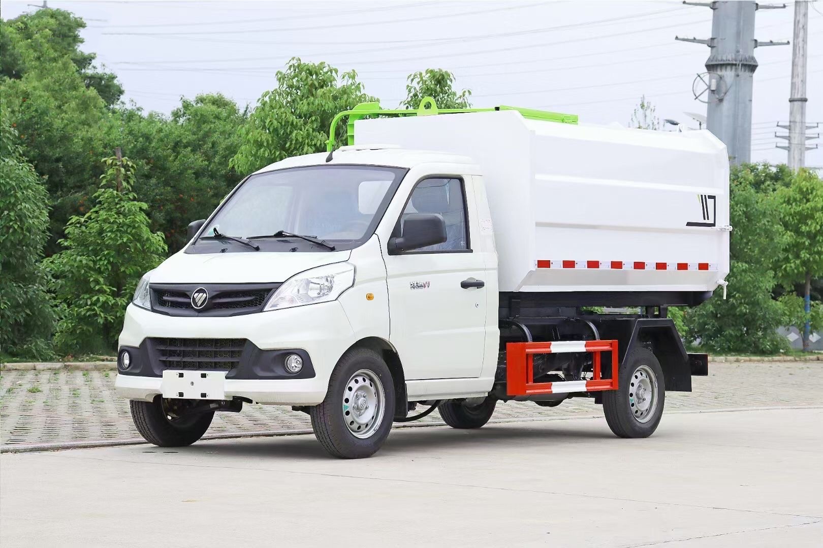 國(guó)六福田祥菱 3方 掛桶垃圾車